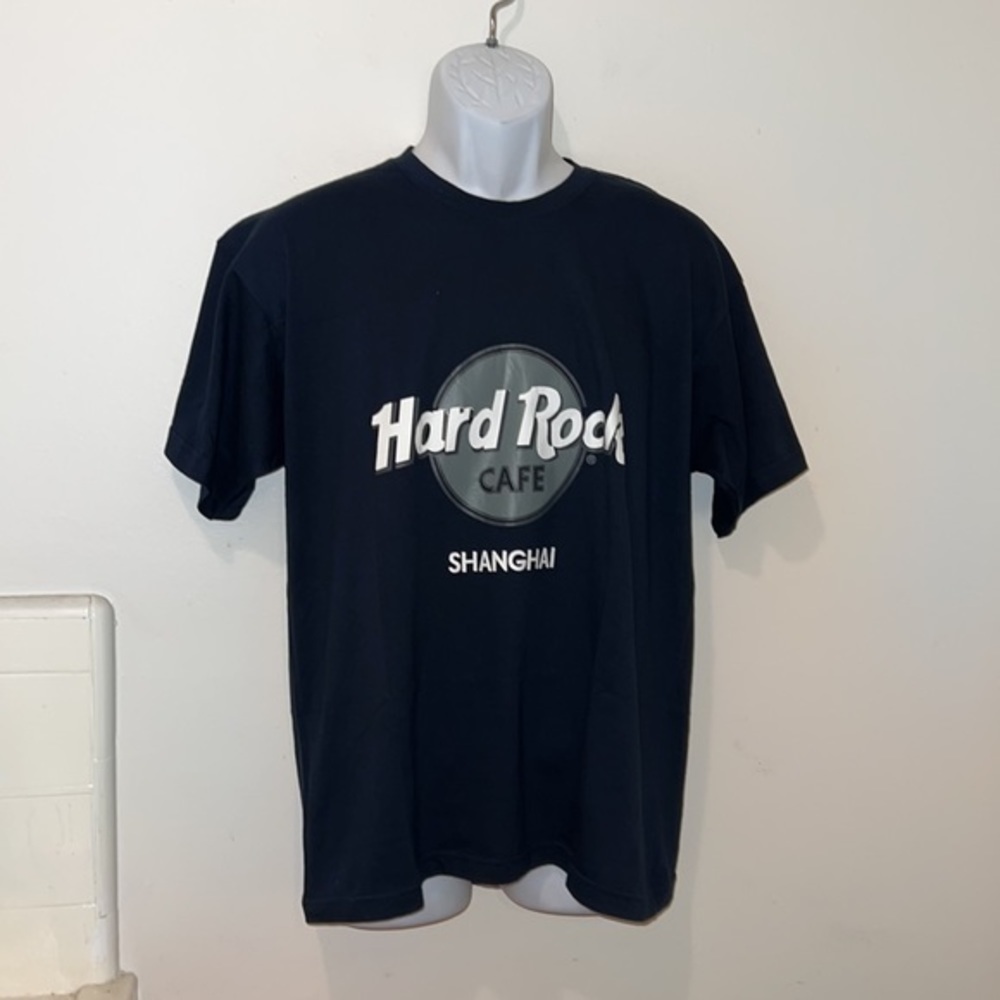 Unisex Hard Rock Cafe Shanghai, China Graphic Tee - Picture 3 of 9